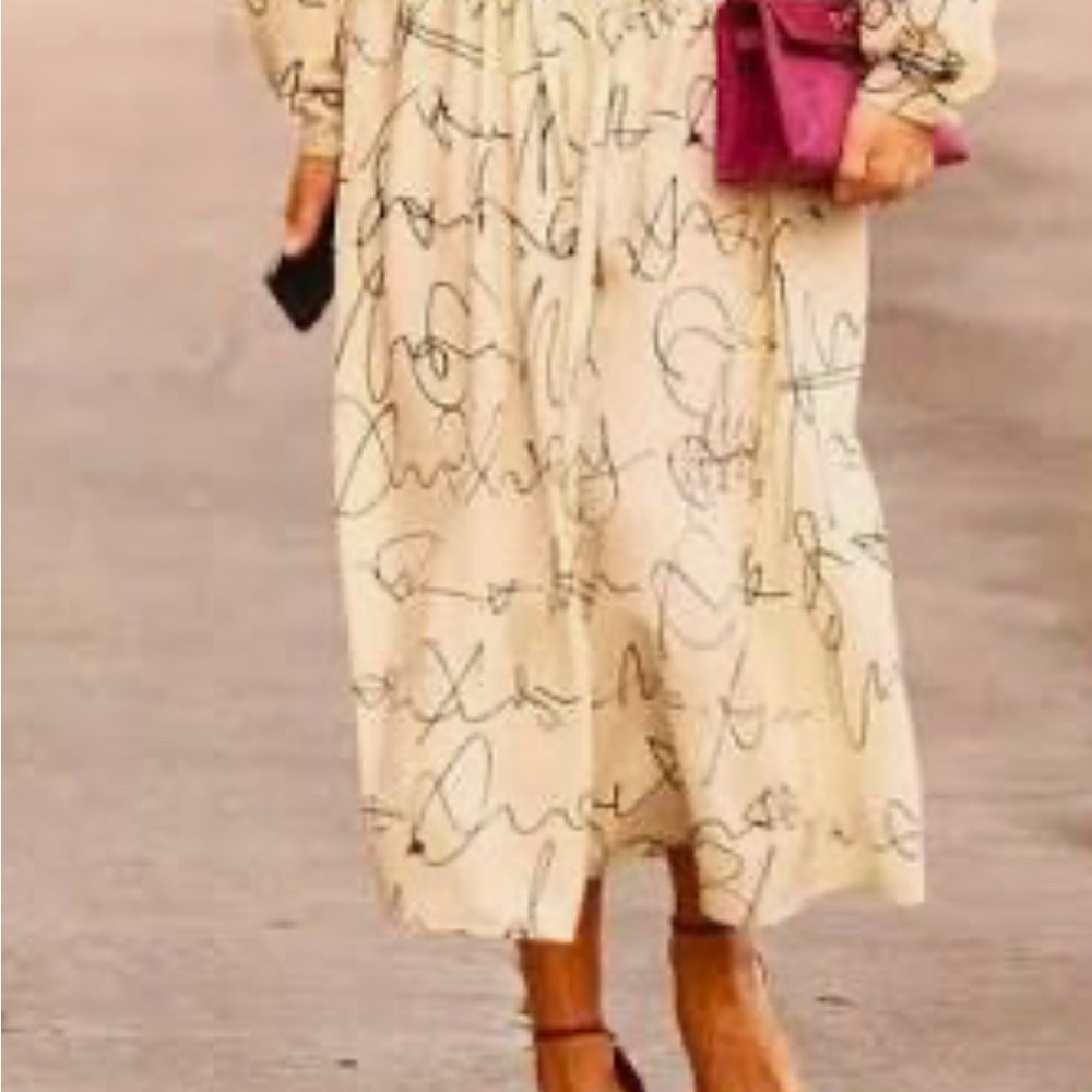 Victoria Beckham Cream and Black Signature Print Skirt NWOT